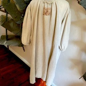 Magnolia Pearl linen top